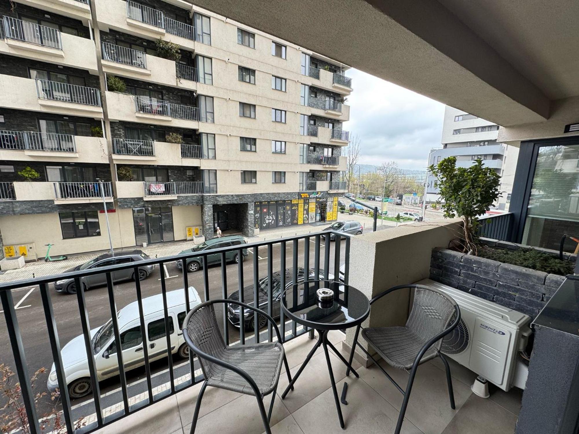Apartament My Near Airport - Parking Free