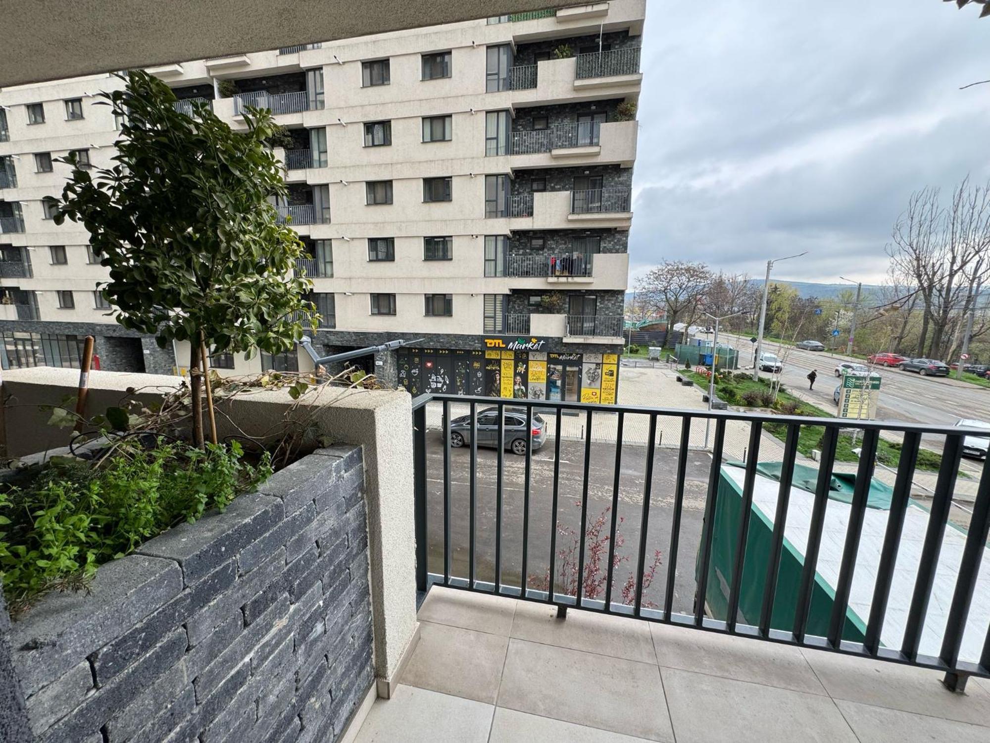 My Near Airport - Parking Free Apartament