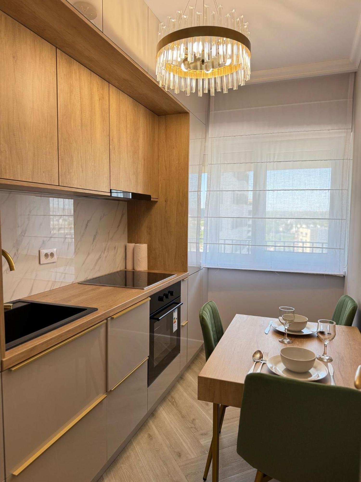 Apartament My Near Airport - Parking Free Iasi